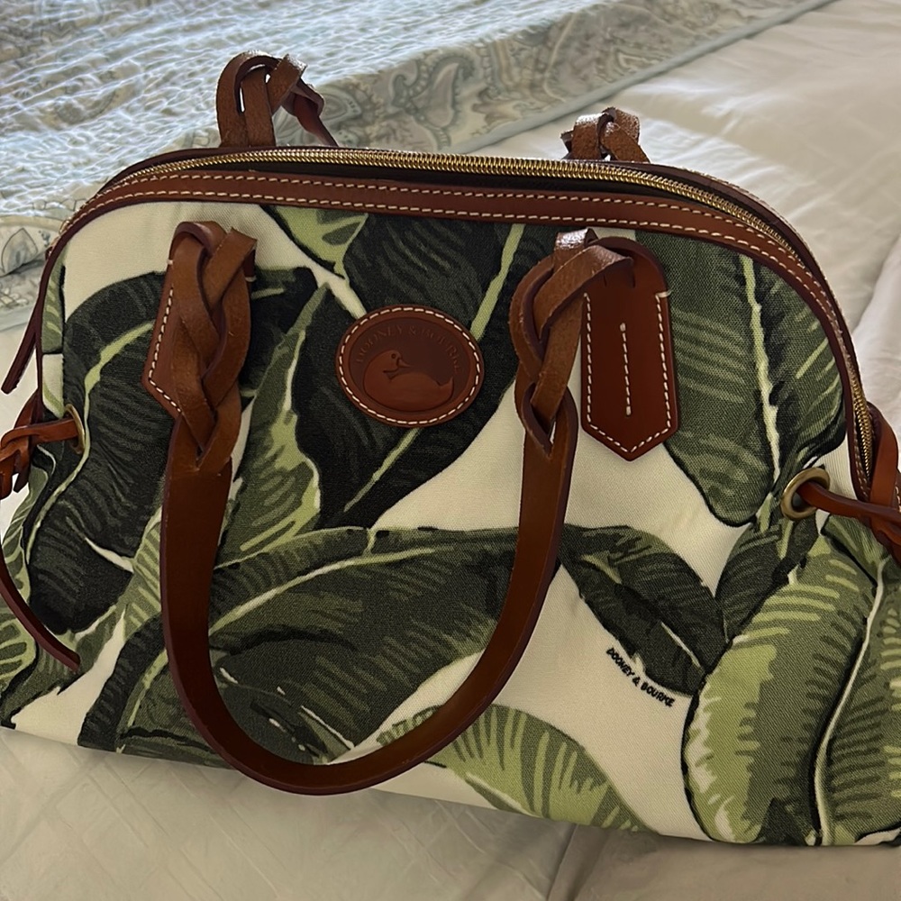 Dooney & Bourke